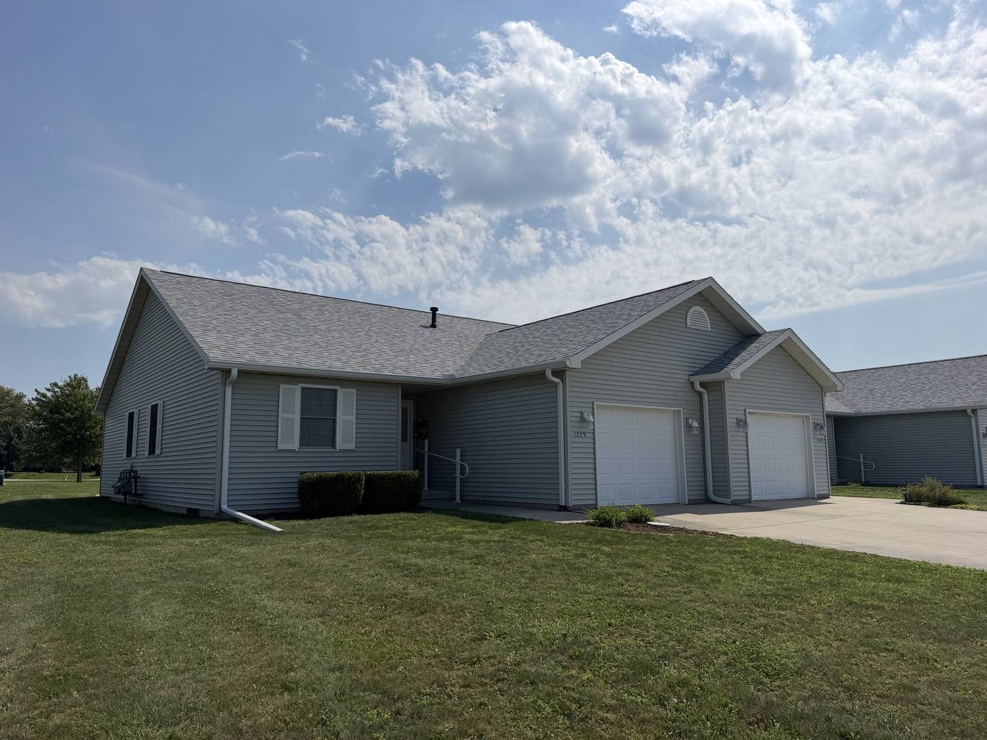 1235 George Rock DR #1235, Farmer City, IL 61842