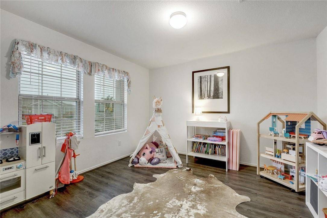15400 Summer Ray DR, Del Valle, TX 78617