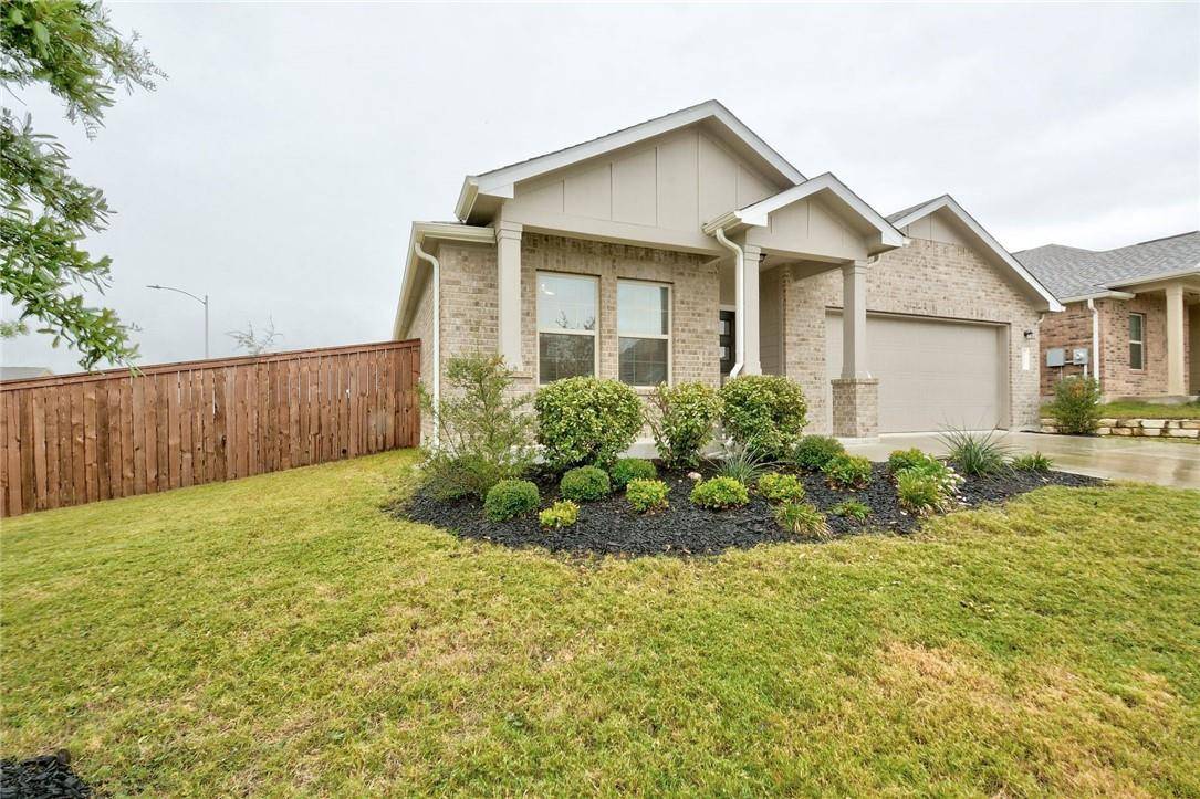 15400 Summer Ray DR, Del Valle, TX 78617