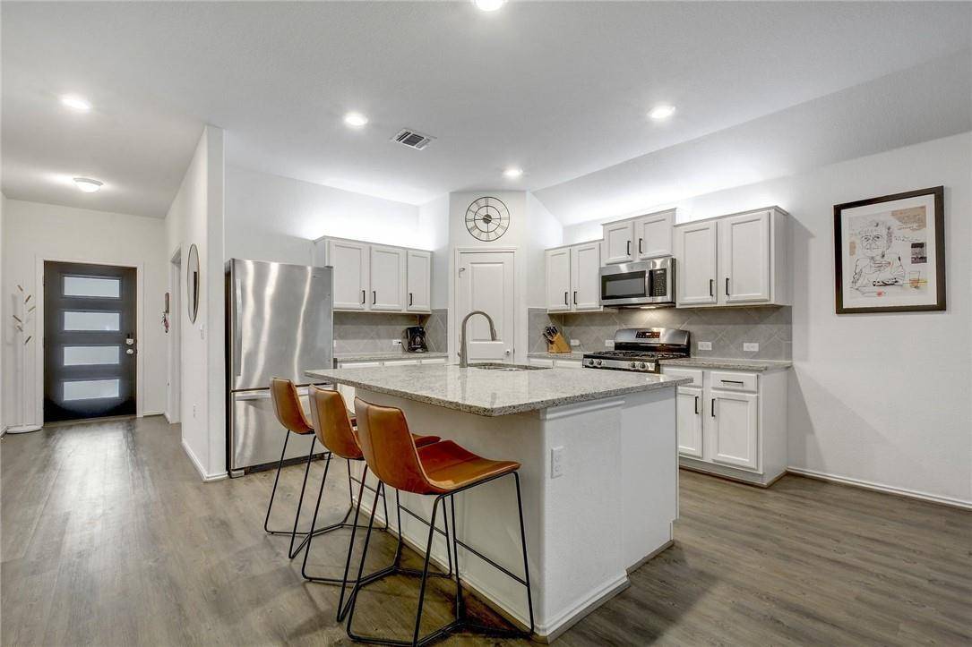 15400 Summer Ray DR, Del Valle, TX 78617
