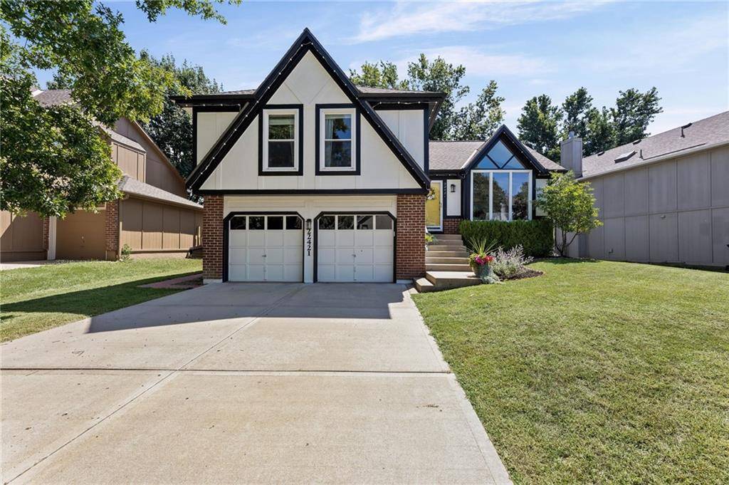 22421 W 64th ST, Shawnee, KS 66226