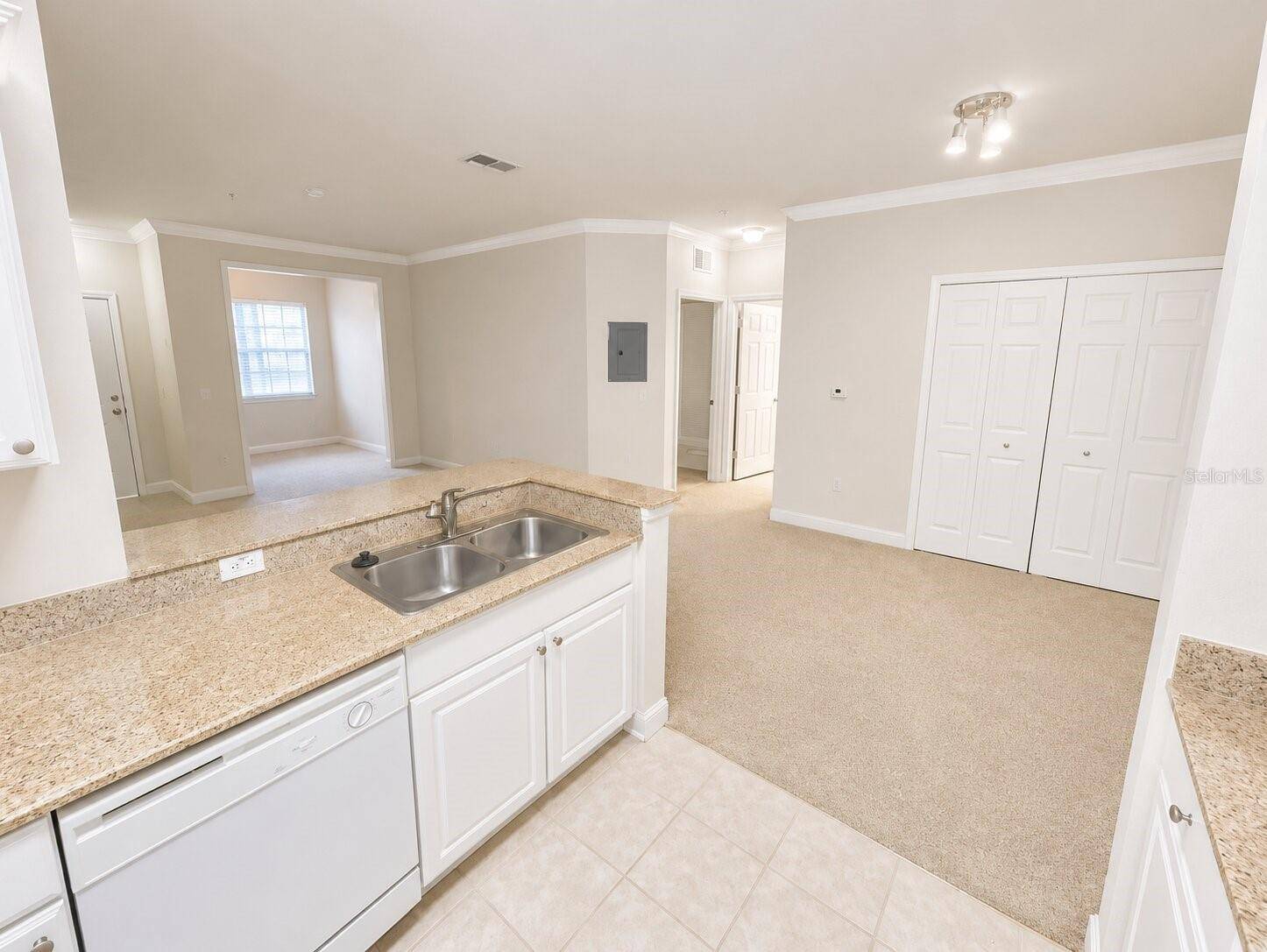 430 SOUTHERN PECAN CIR #106, Winter Garden, FL 34787