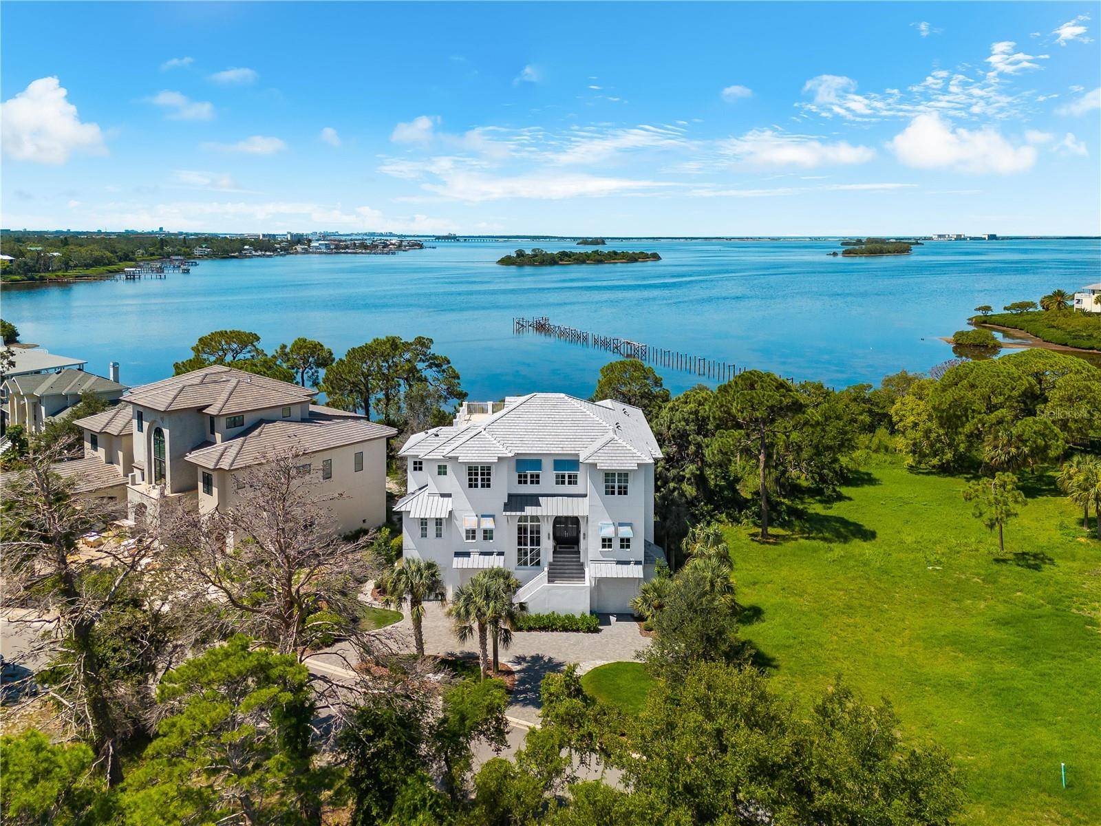 885 SEAVIEW CIR #20, Crystal Beach, FL 34681