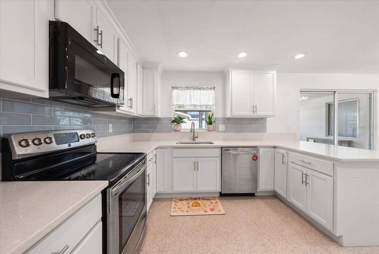 1690 PINEHURST RD, Dunedin, FL 34698