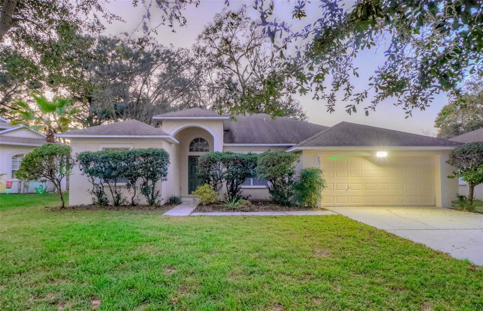 207 TAYLOR BAY LN, Brandon, FL 33510