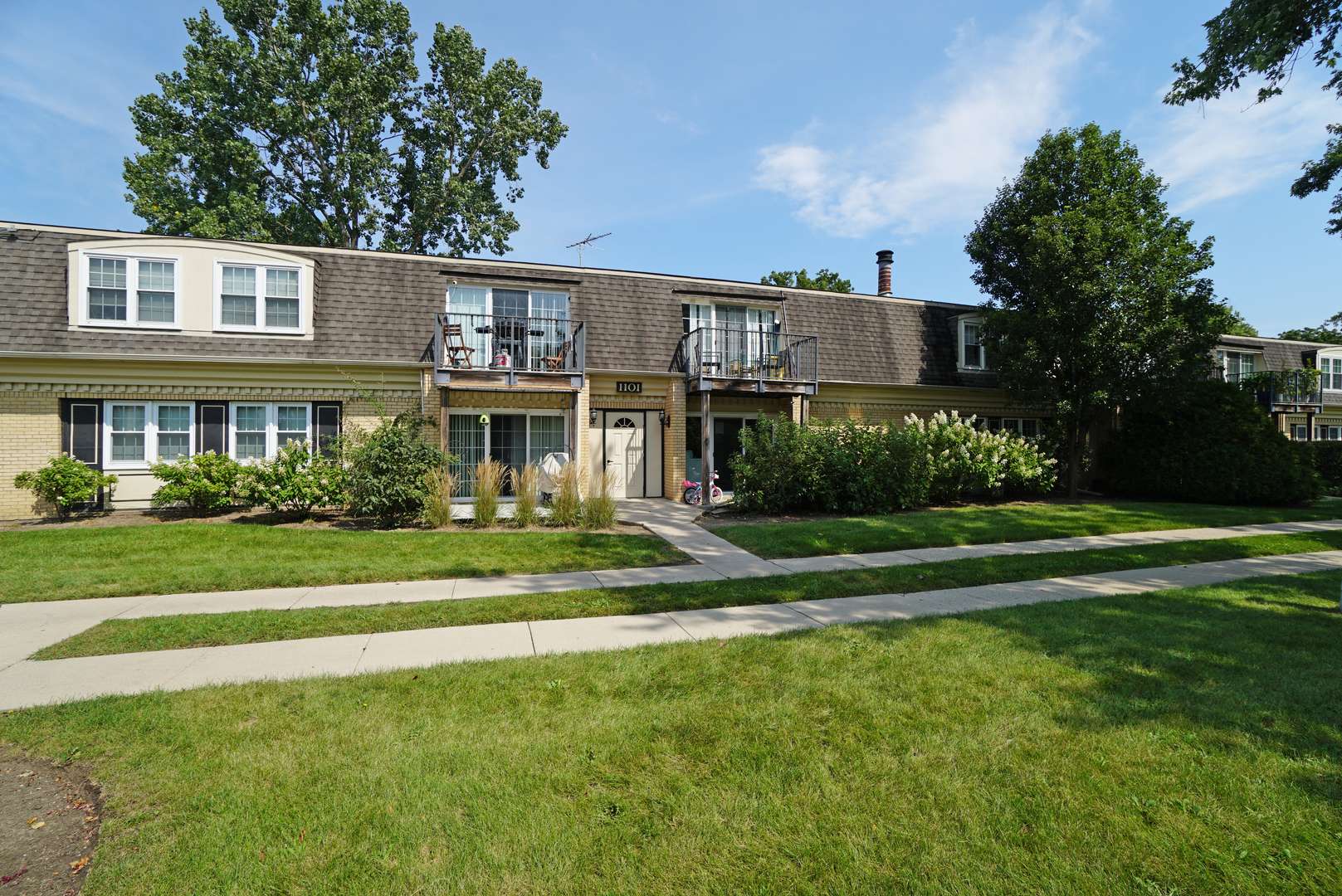 1101 Pleasant Run DR #1014, Wheeling, IL 60090