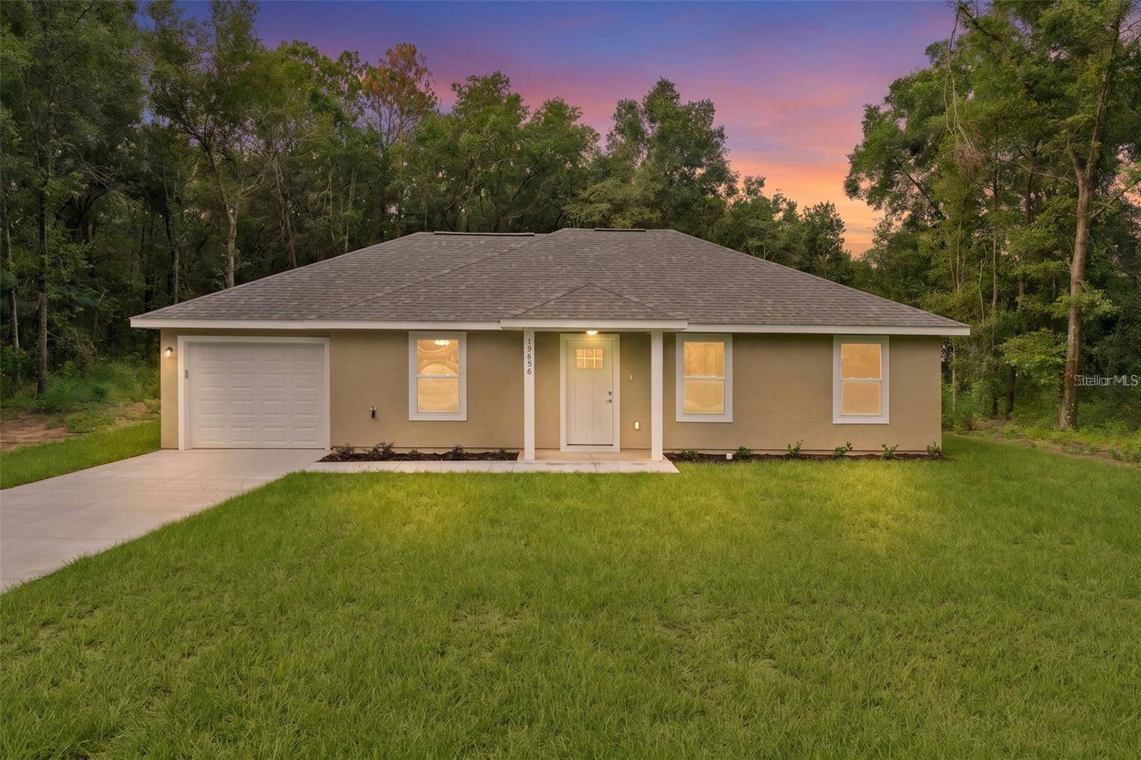 106 SEQUOIA TRL, Ocklawaha, FL 32179
