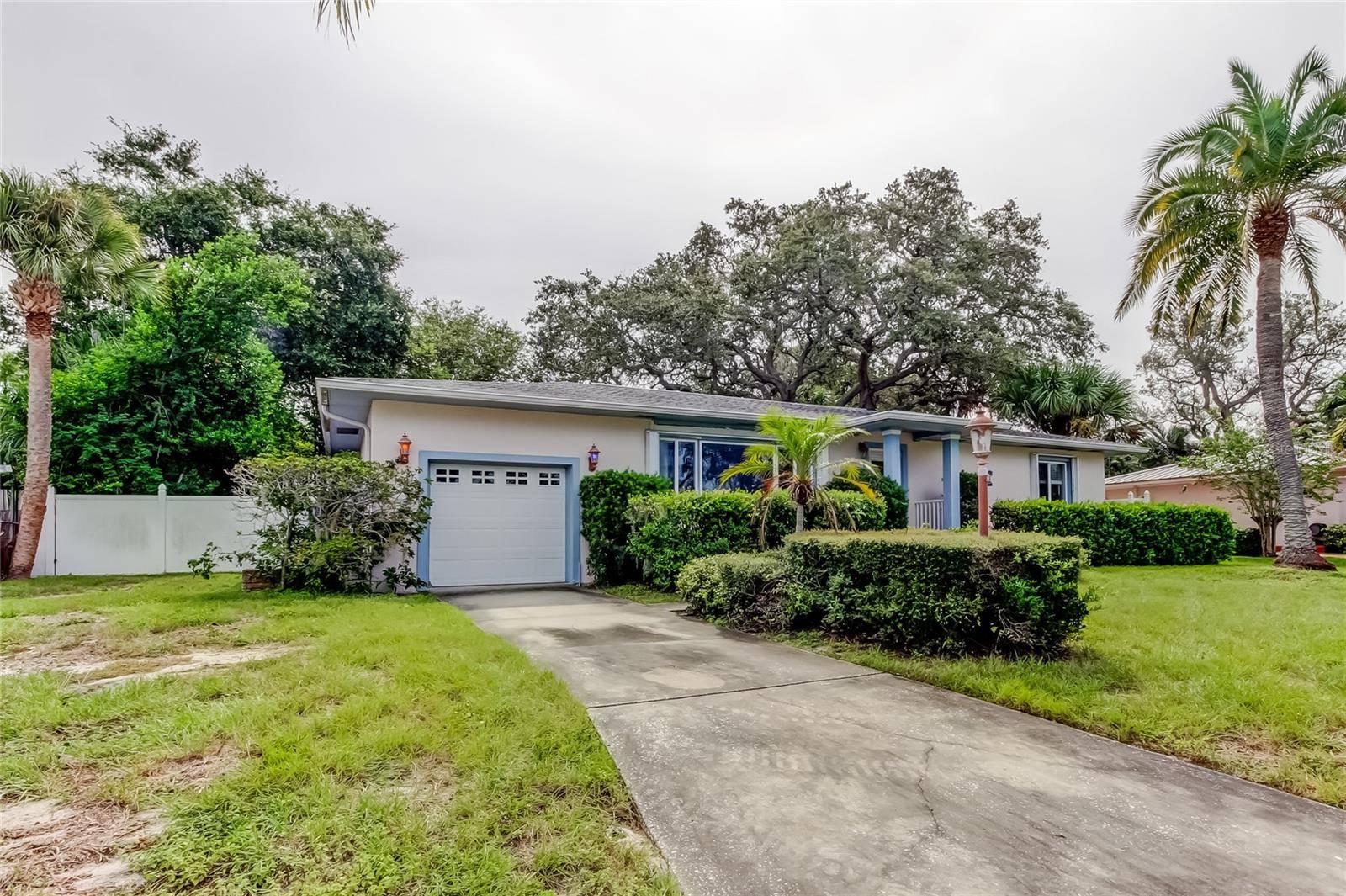 105 HARBOR VIEW LANE, Belleair Bluffs, FL 33770