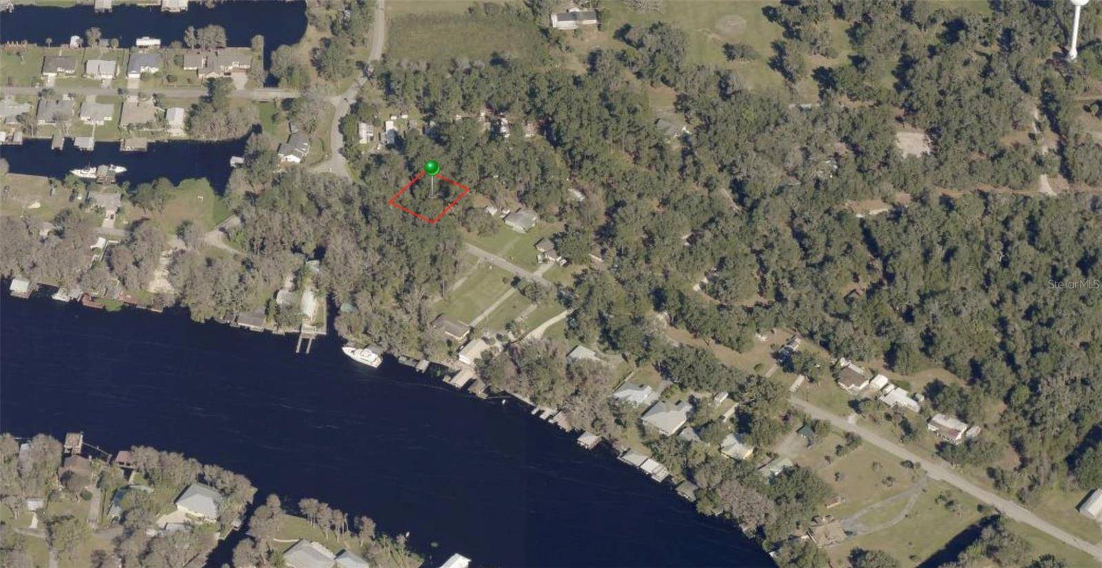 1915 ALICE DR, Astor, FL 32102