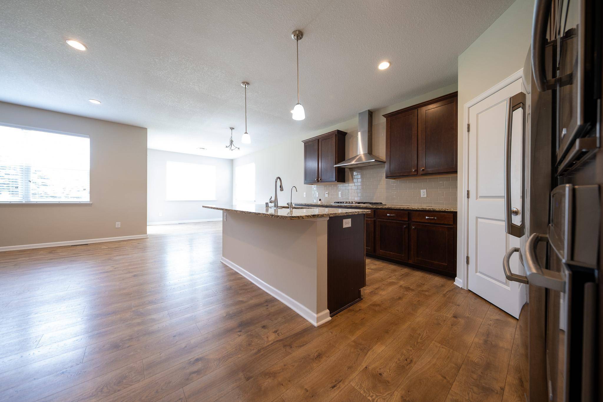 5555 Weston LN N, Plymouth, MN 55446
