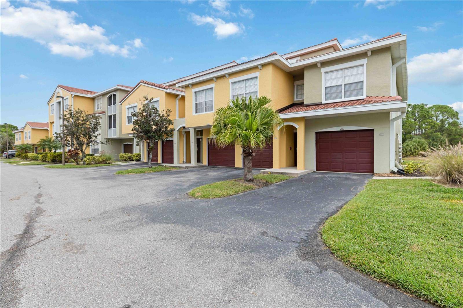 5601 BENTGRASS DR #10-112, Sarasota, FL 34235
