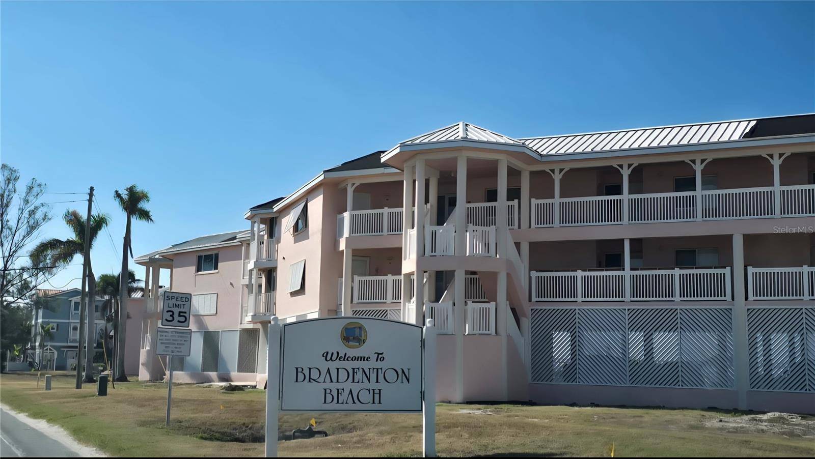 2600 GULF DR N #48, Bradenton Beach, FL 34217