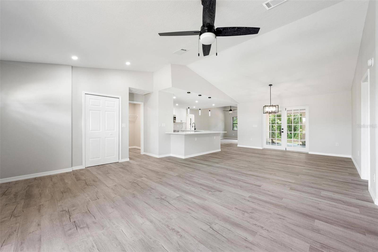 172 SHADY PINE LN, Nokomis, FL 34275