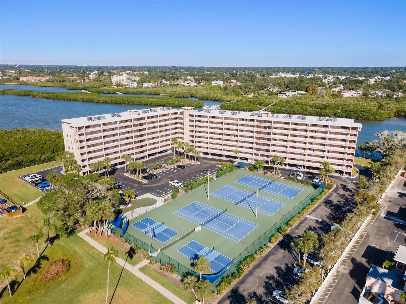 19451 GULF BLVD #211, Indian Shores, FL 33785