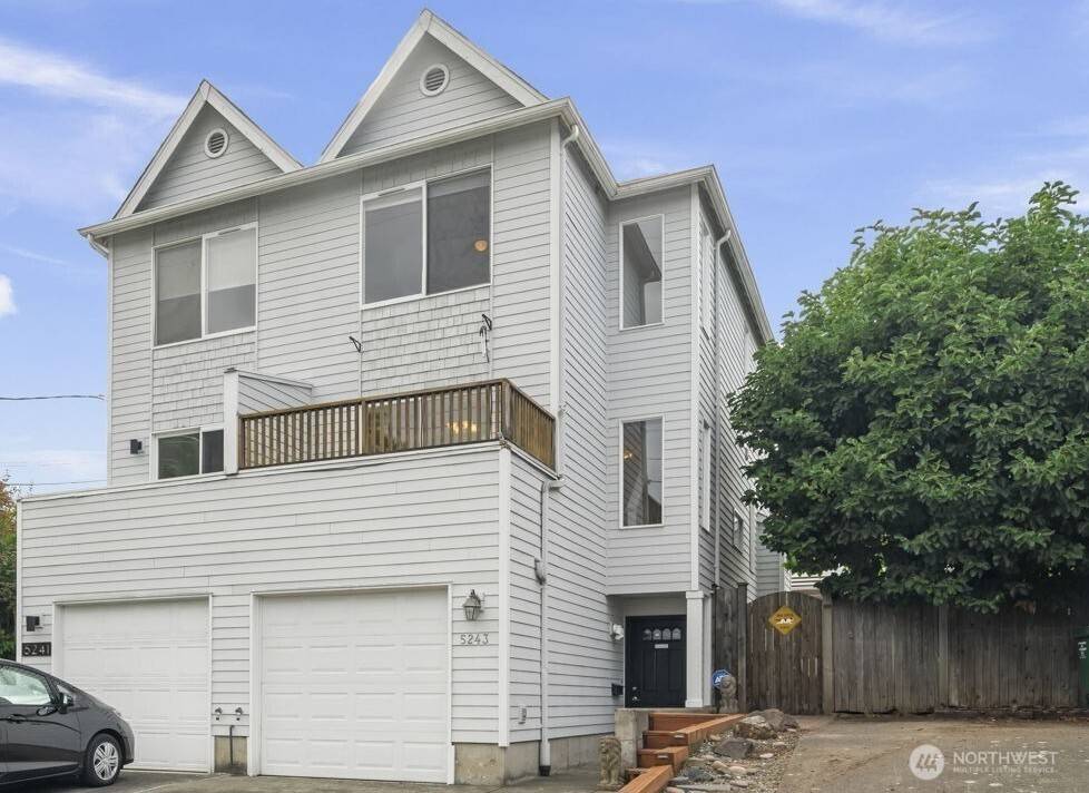 5243 40th AVE NE, Seattle, WA 98105