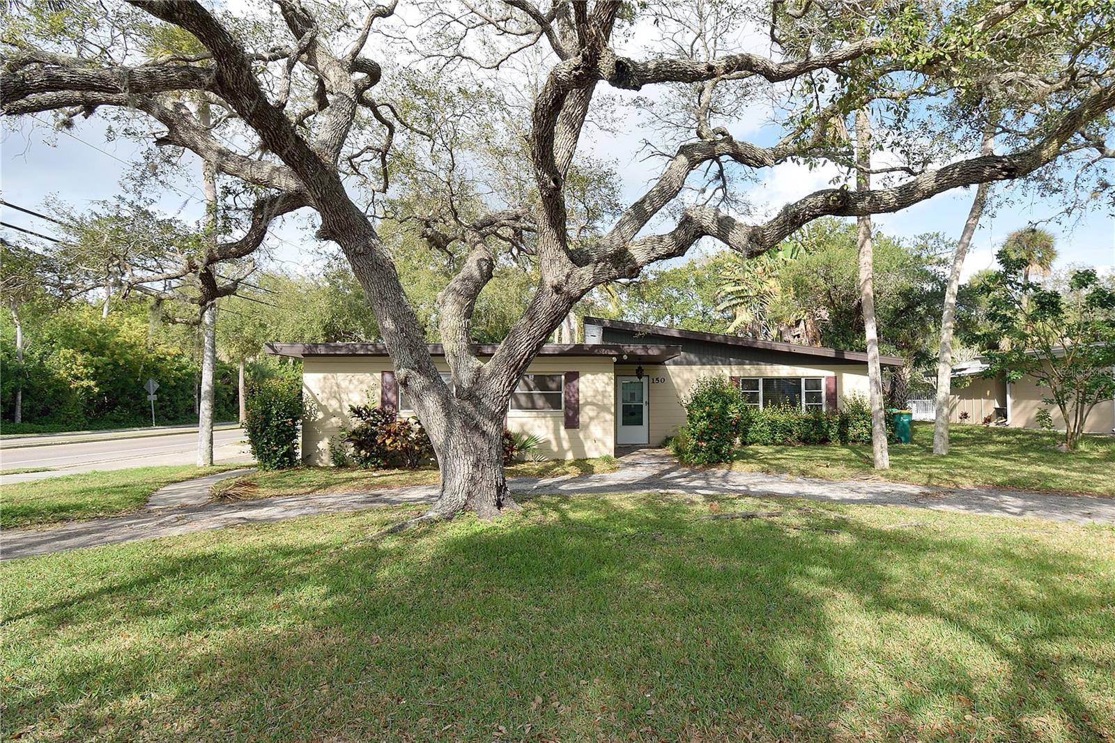150 W ALACHUA LN, Cocoa Beach, FL 32931