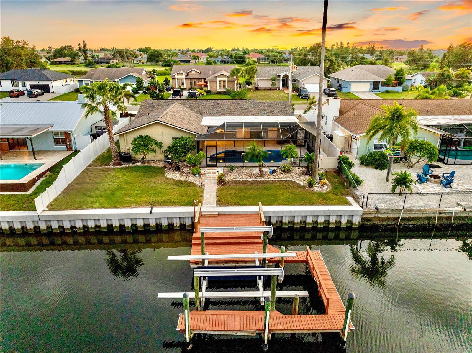 727 FLAMINGO DR, Apollo Beach, FL 33572