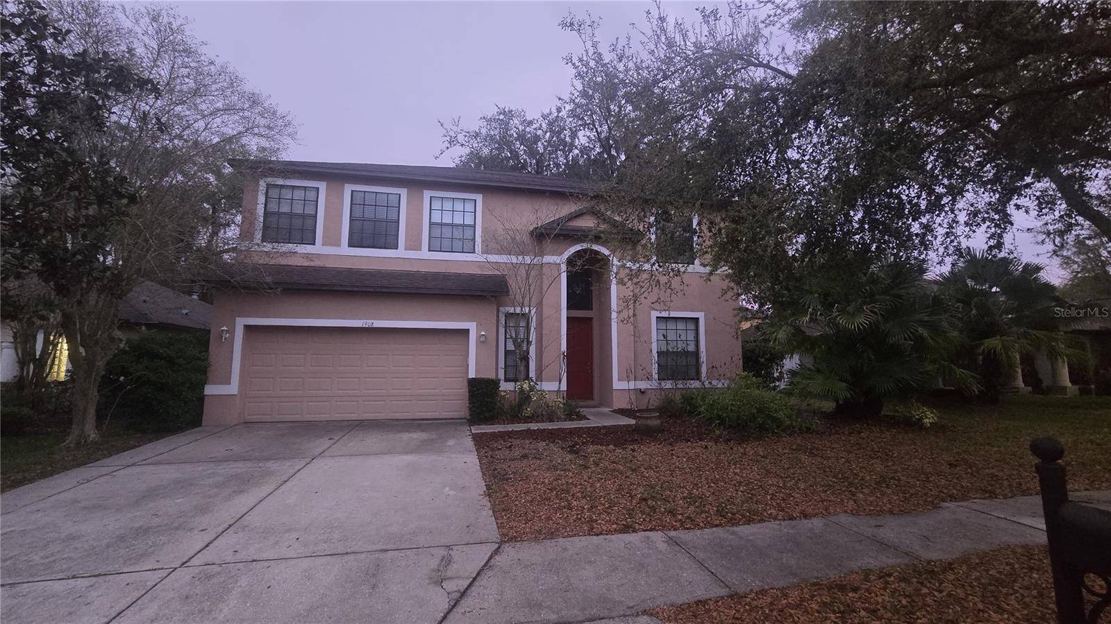 1908 ABBEY RIDGE DR, Dover, FL 33527
