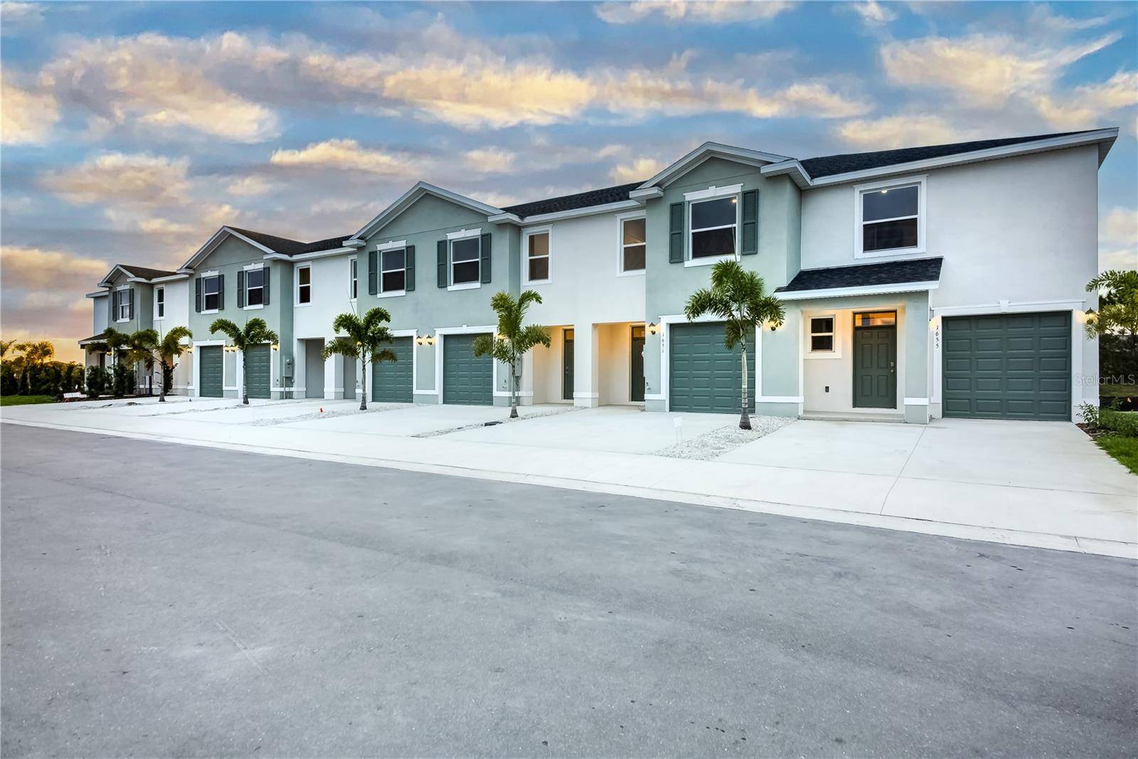 1647 EAST BAY ST, Sarasota, FL 34238