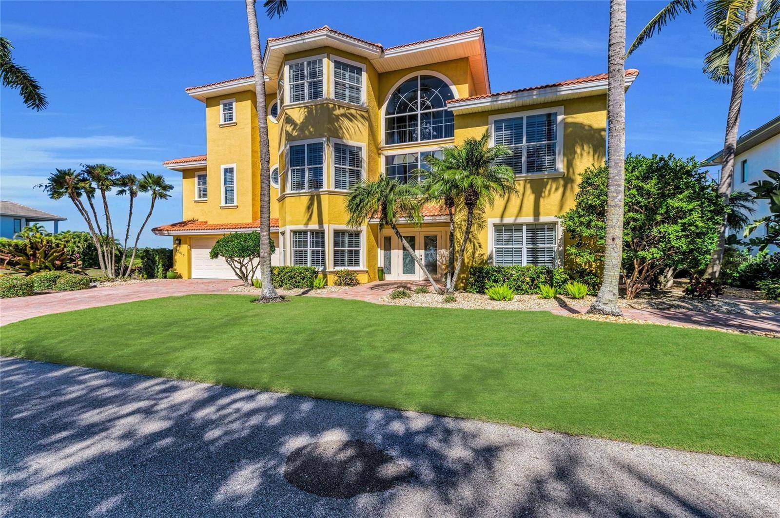 12413 BAYPOINTE TER, Cortez, FL 34215