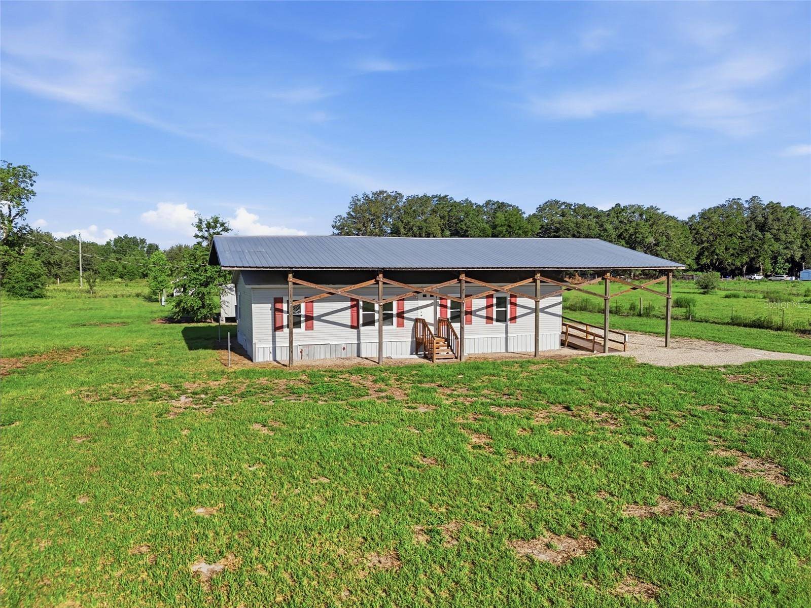 125 NW 40TH AVE, Bell, FL 32619