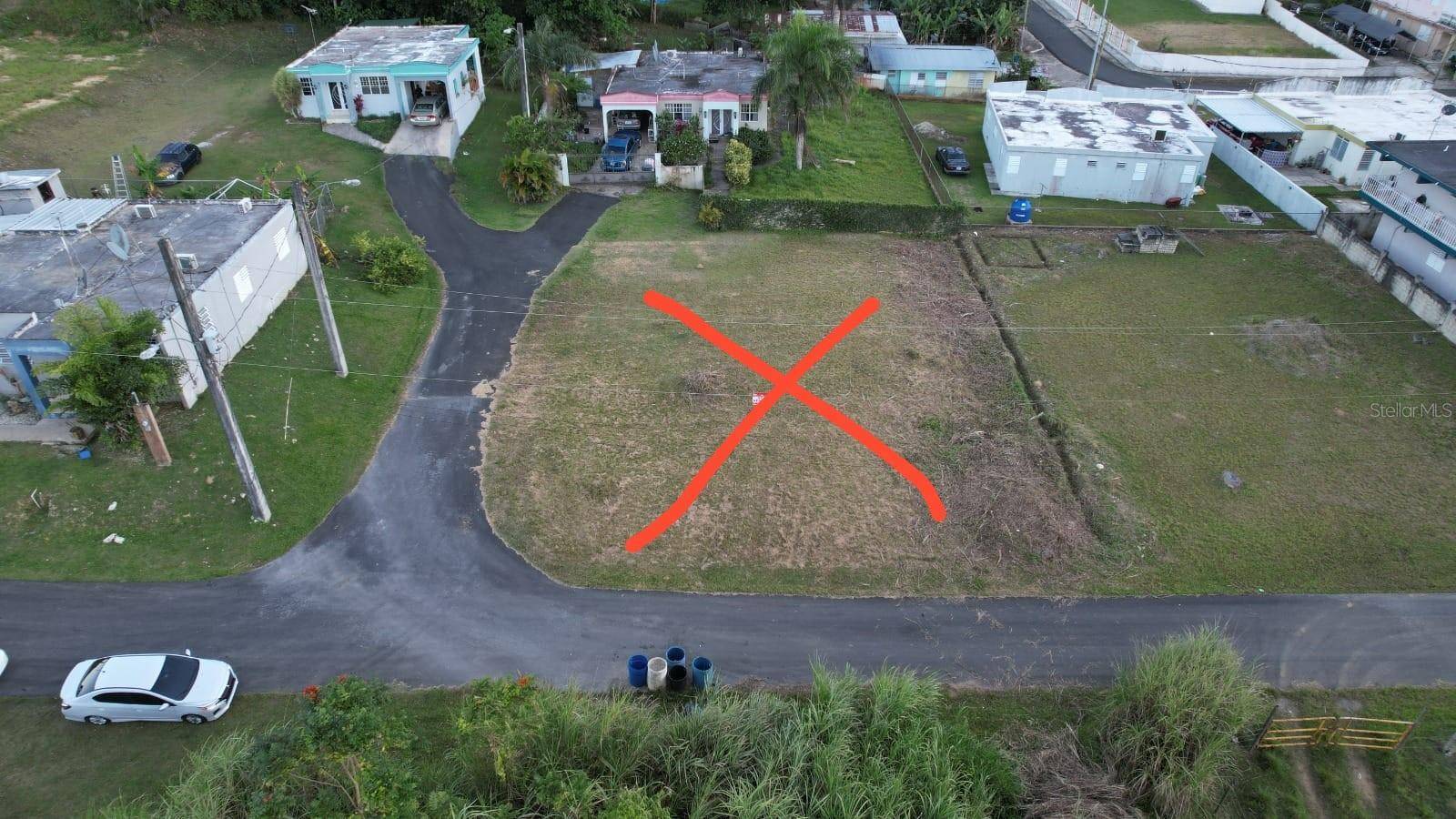 jose montoyo #4 BO PAJONAL, Florida, PR 00650