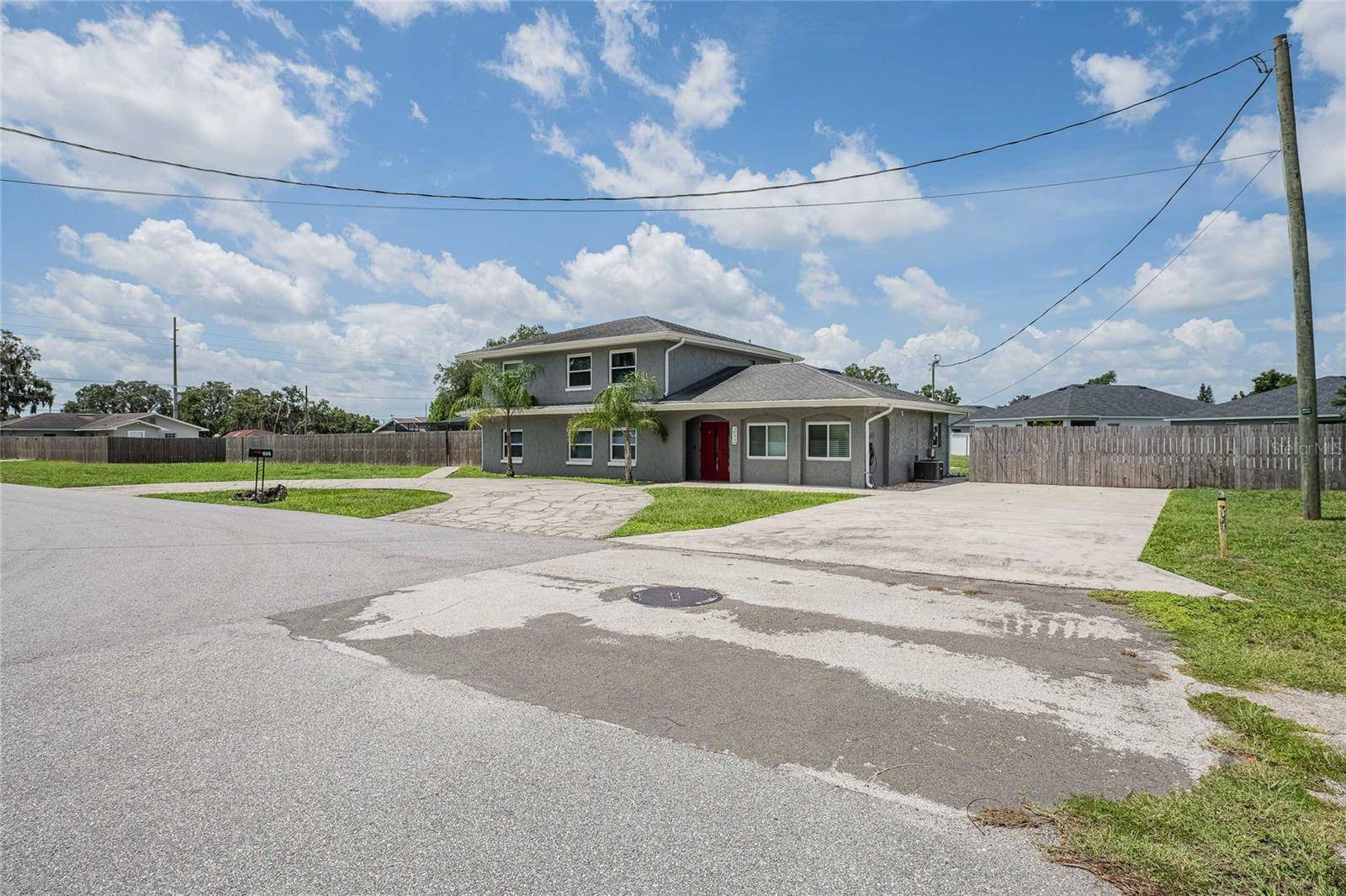 252 W BROOKINS AVE, Eagle Lake, FL 33839