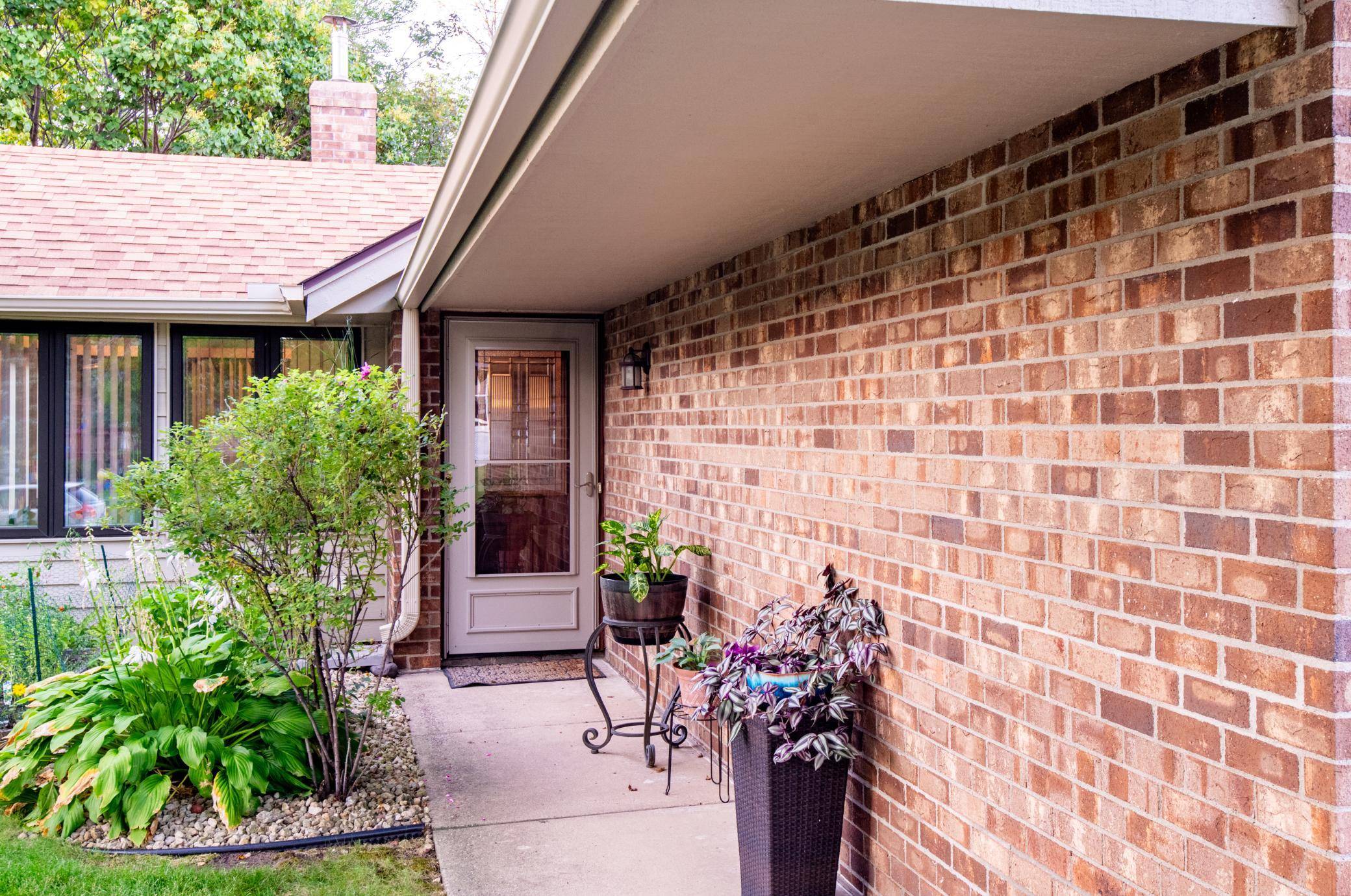8906 Montegue TER, Brooklyn Park, MN 55443