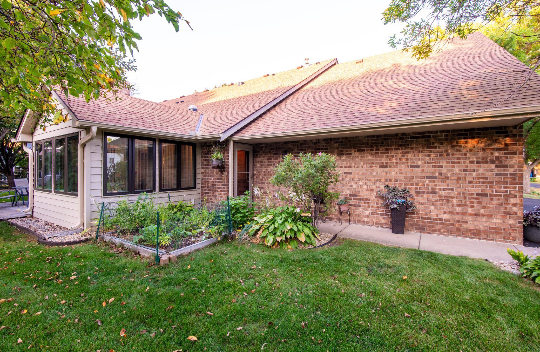 8906 Montegue TER, Brooklyn Park, MN 55443