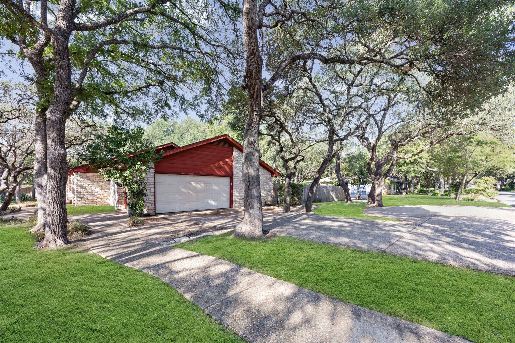 11006 Brodie LN, Austin, TX 78748