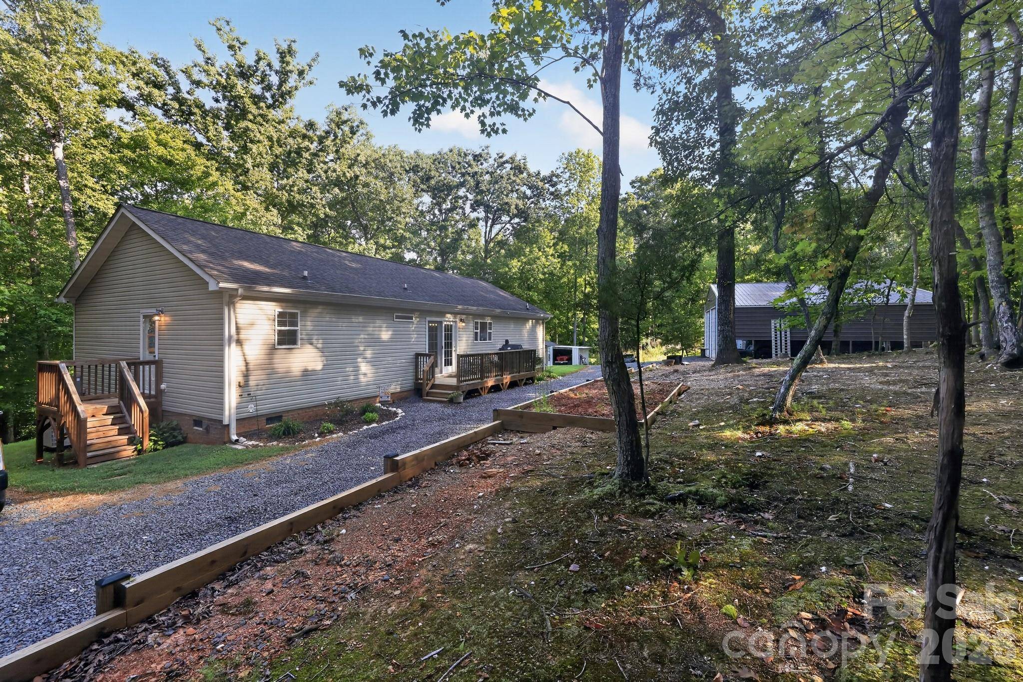 140 Fernwood CT, Troy, NC 27371