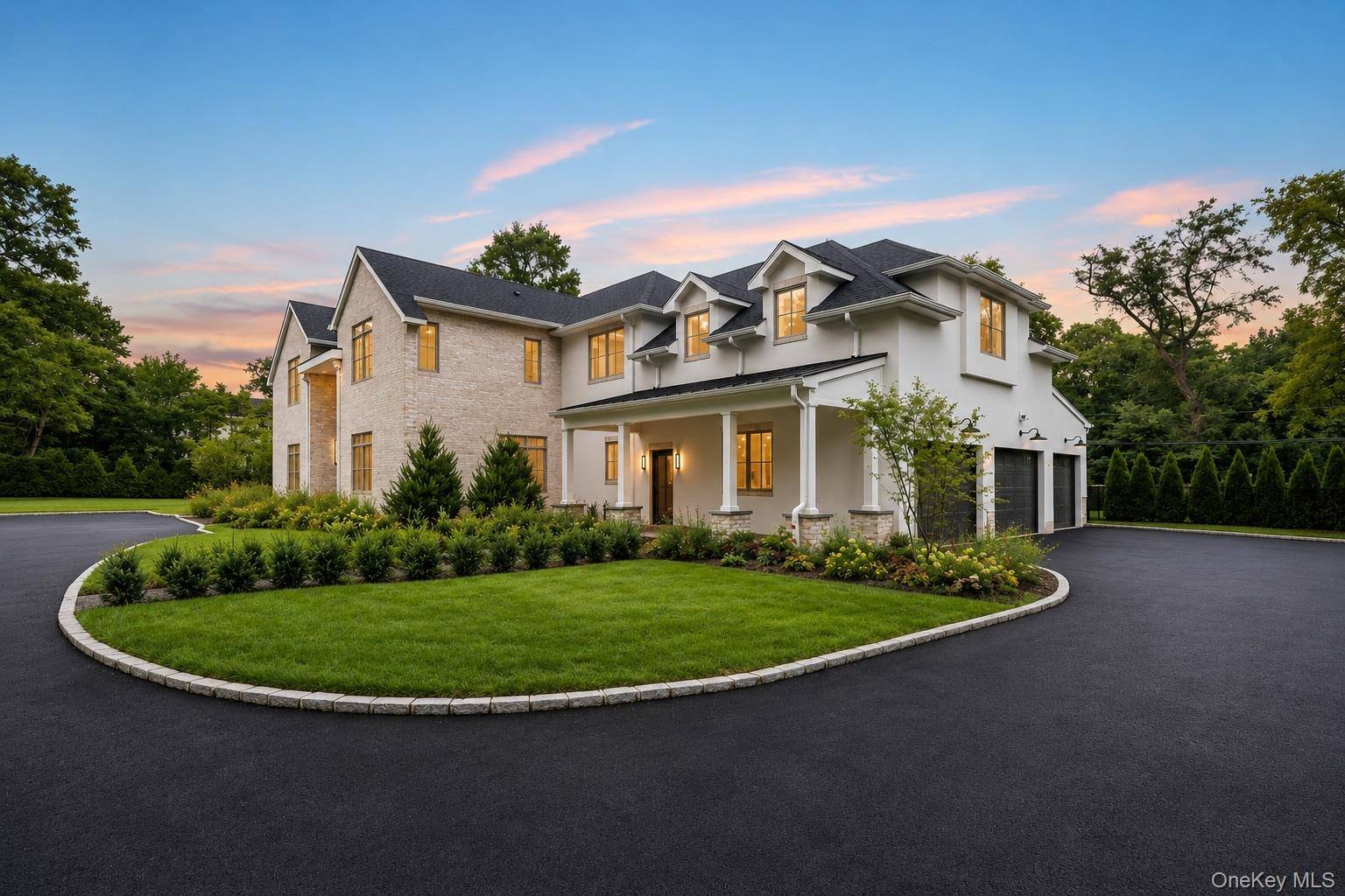 25 W Creek Farms RD, Sands Point, NY 11050