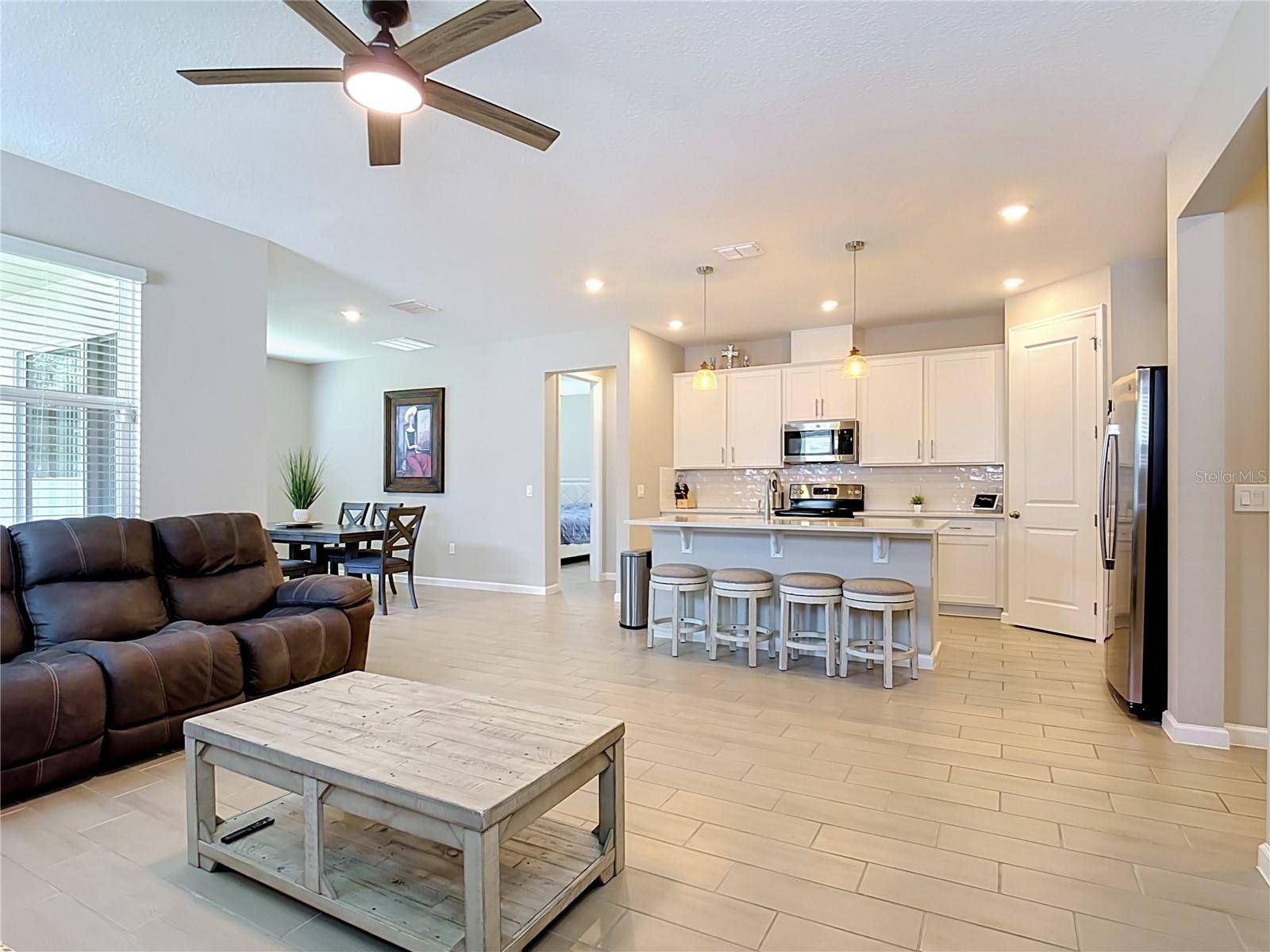 1525 ERIN BREEZE LN, Kissimmee, FL 34744