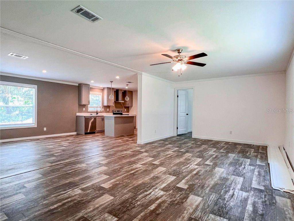6165 SECRET PL, Brooksville, FL 34604