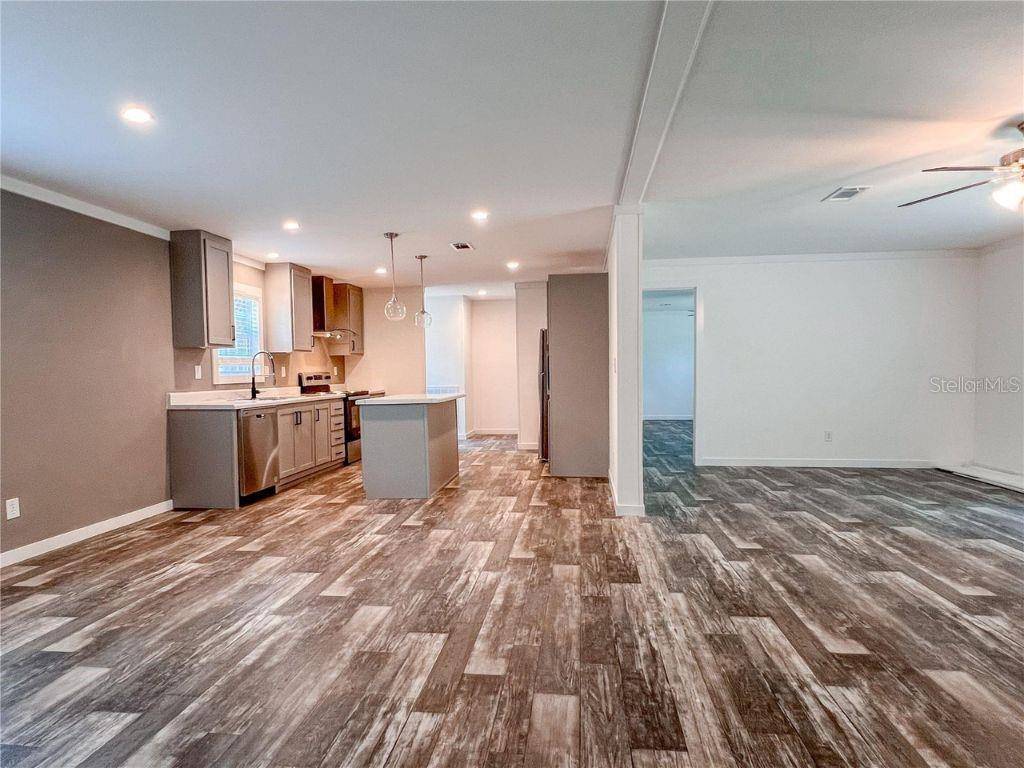 6165 SECRET PL, Brooksville, FL 34604