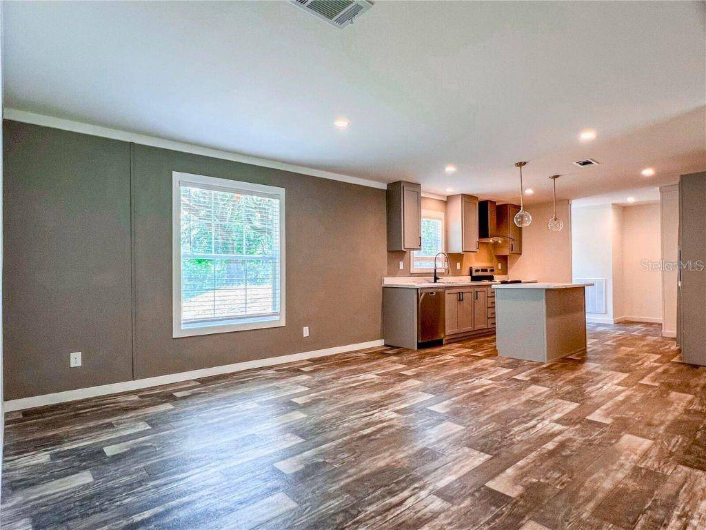 6165 SECRET PL, Brooksville, FL 34604
