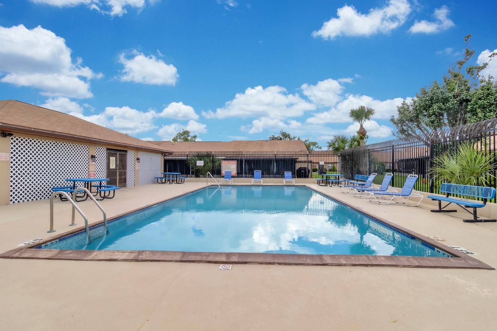 907 PARK VILLA CIR, Orlando, FL 32824