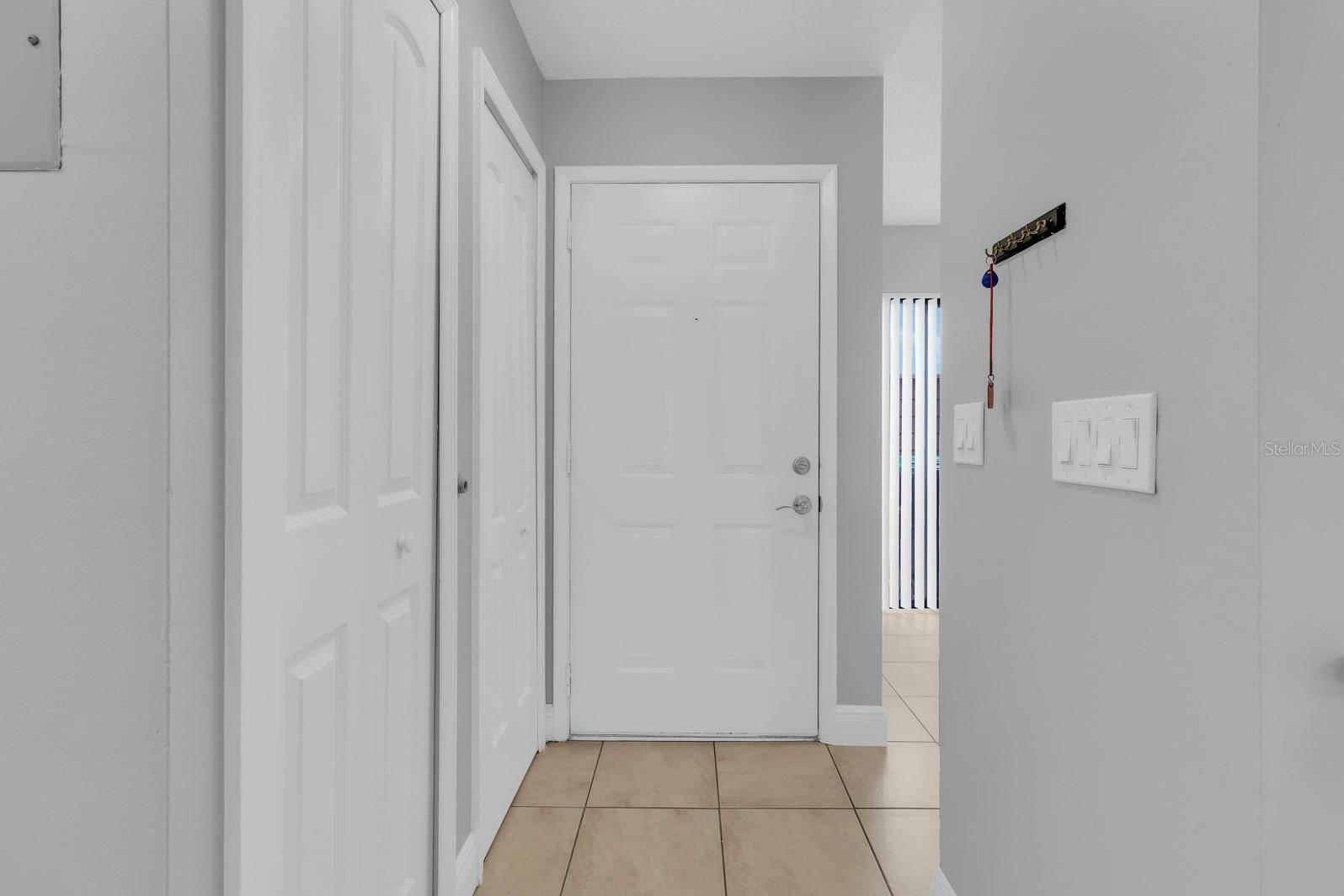 907 PARK VILLA CIR, Orlando, FL 32824