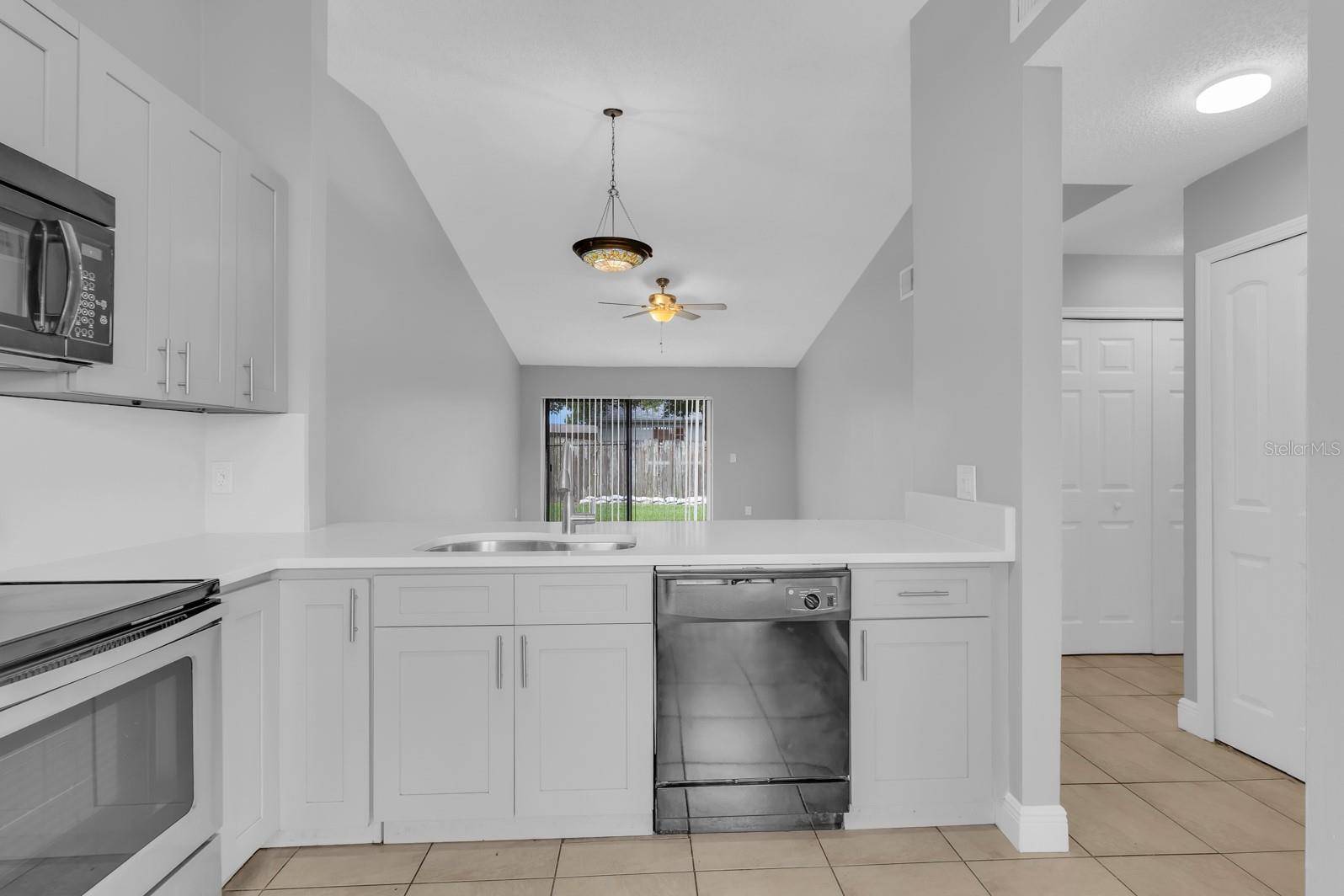 907 PARK VILLA CIR, Orlando, FL 32824