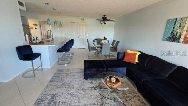 2400 FEATHER SOUND DR #522, Clearwater, FL 33762