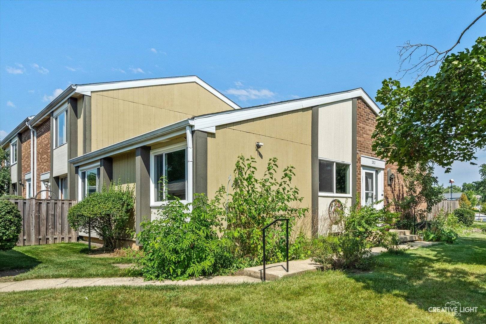 252 Pueblo DR, Bolingbrook, IL 60440