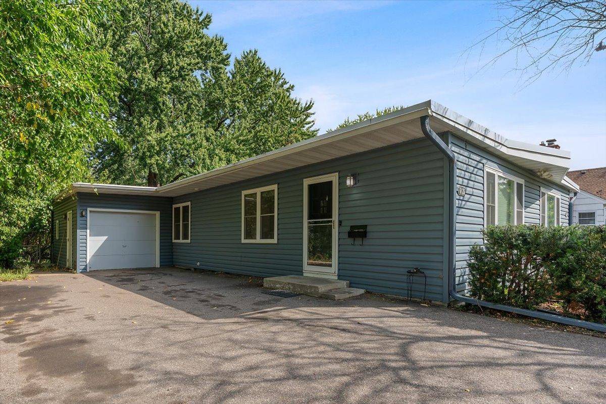 6024 W 35th ST, Saint Louis Park, MN 55416
