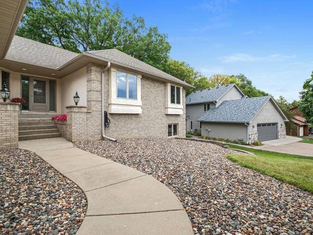 13172 Galleria PL, Apple Valley, MN 55124