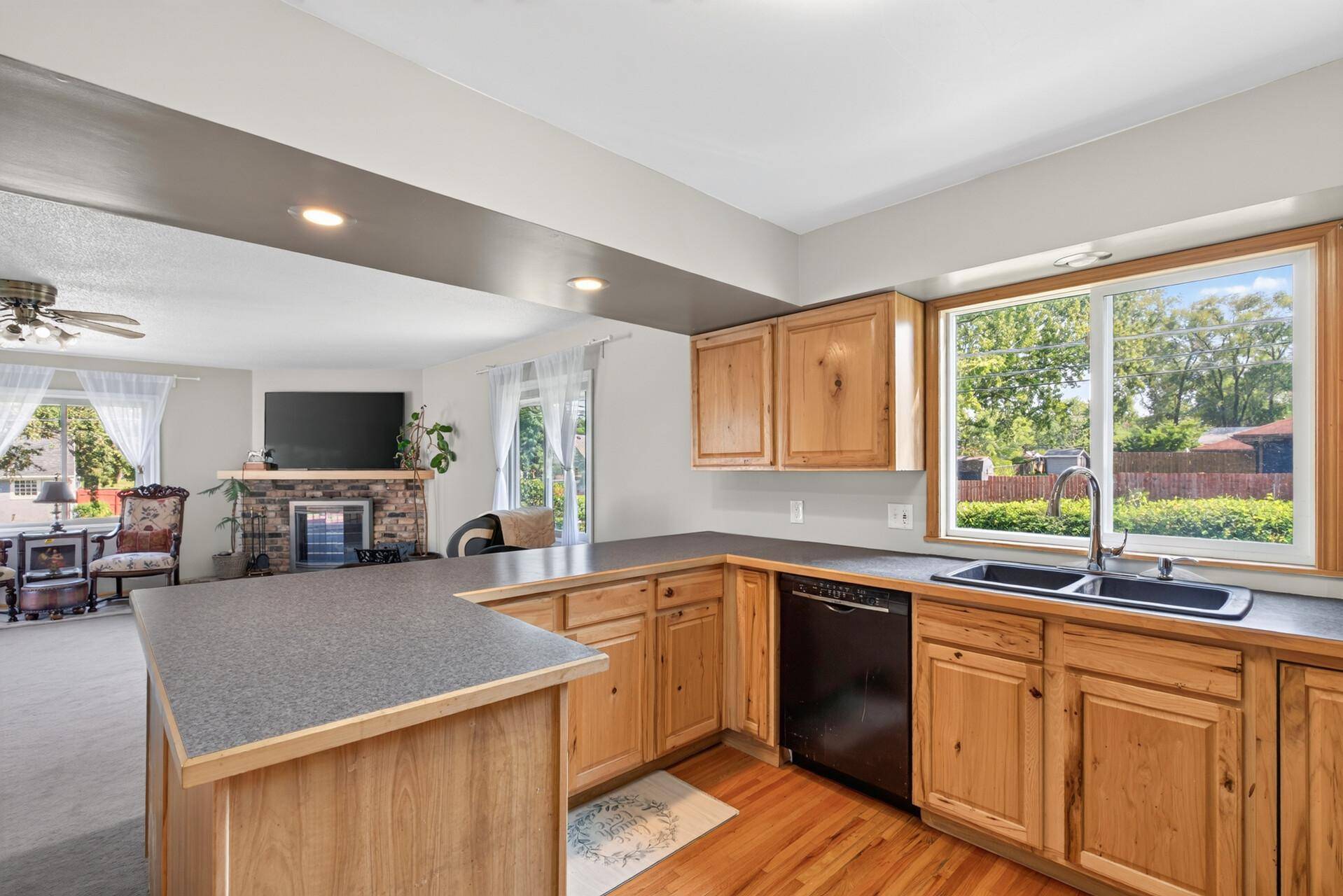8945 Colfax AVE S, Bloomington, MN 55420