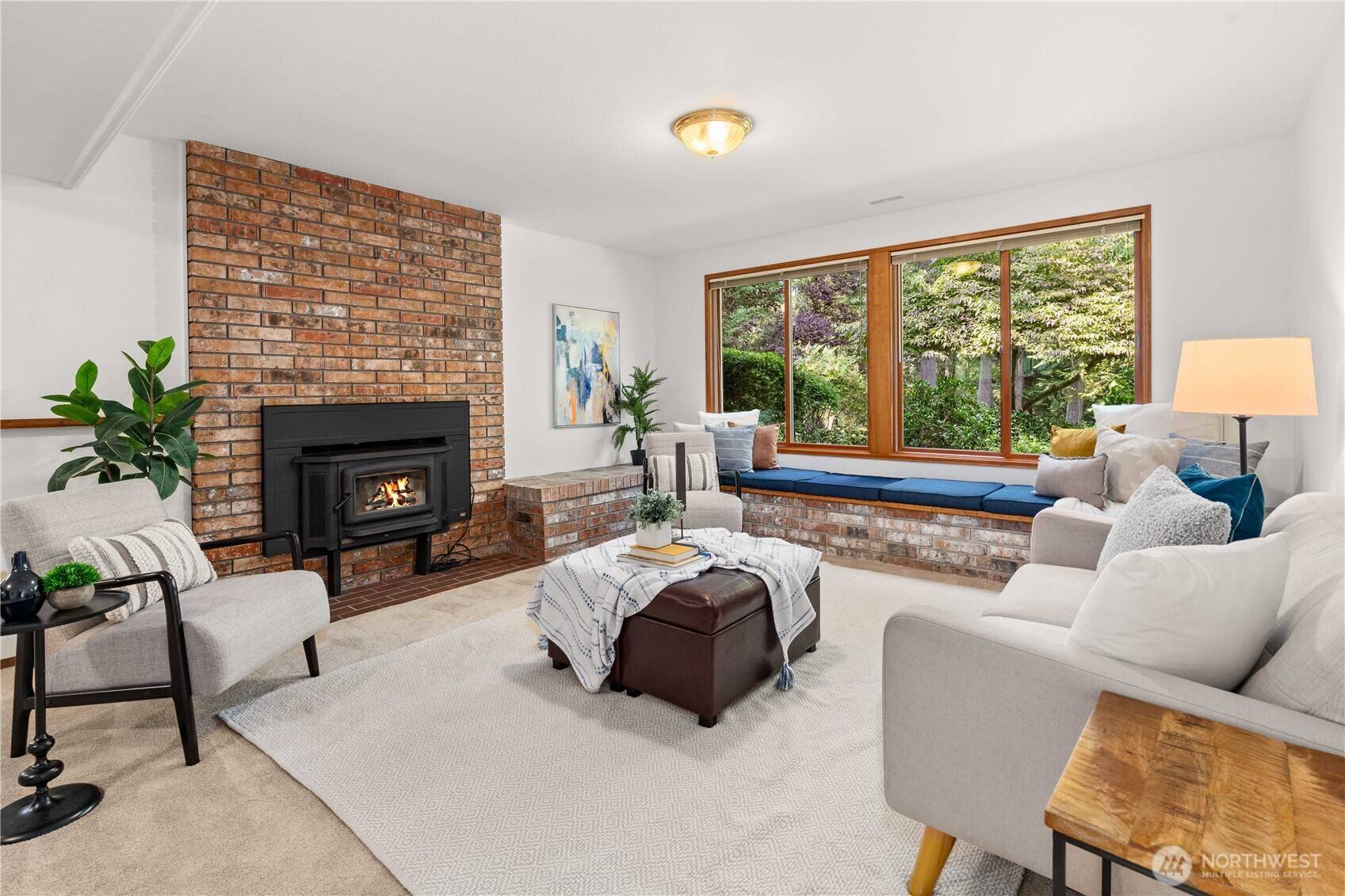21415 SE 16th PL, Sammamish, WA 98075