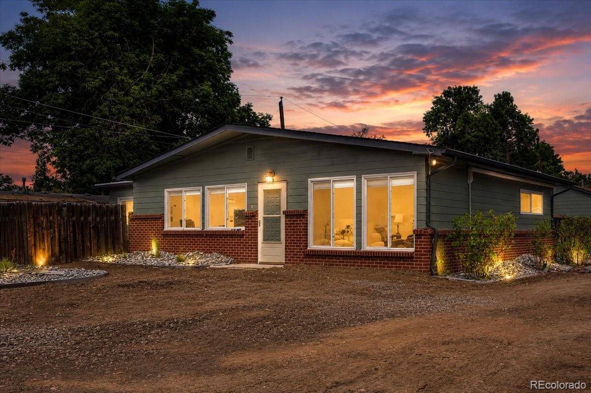2560 Brentwood ST, Denver, CO 80214