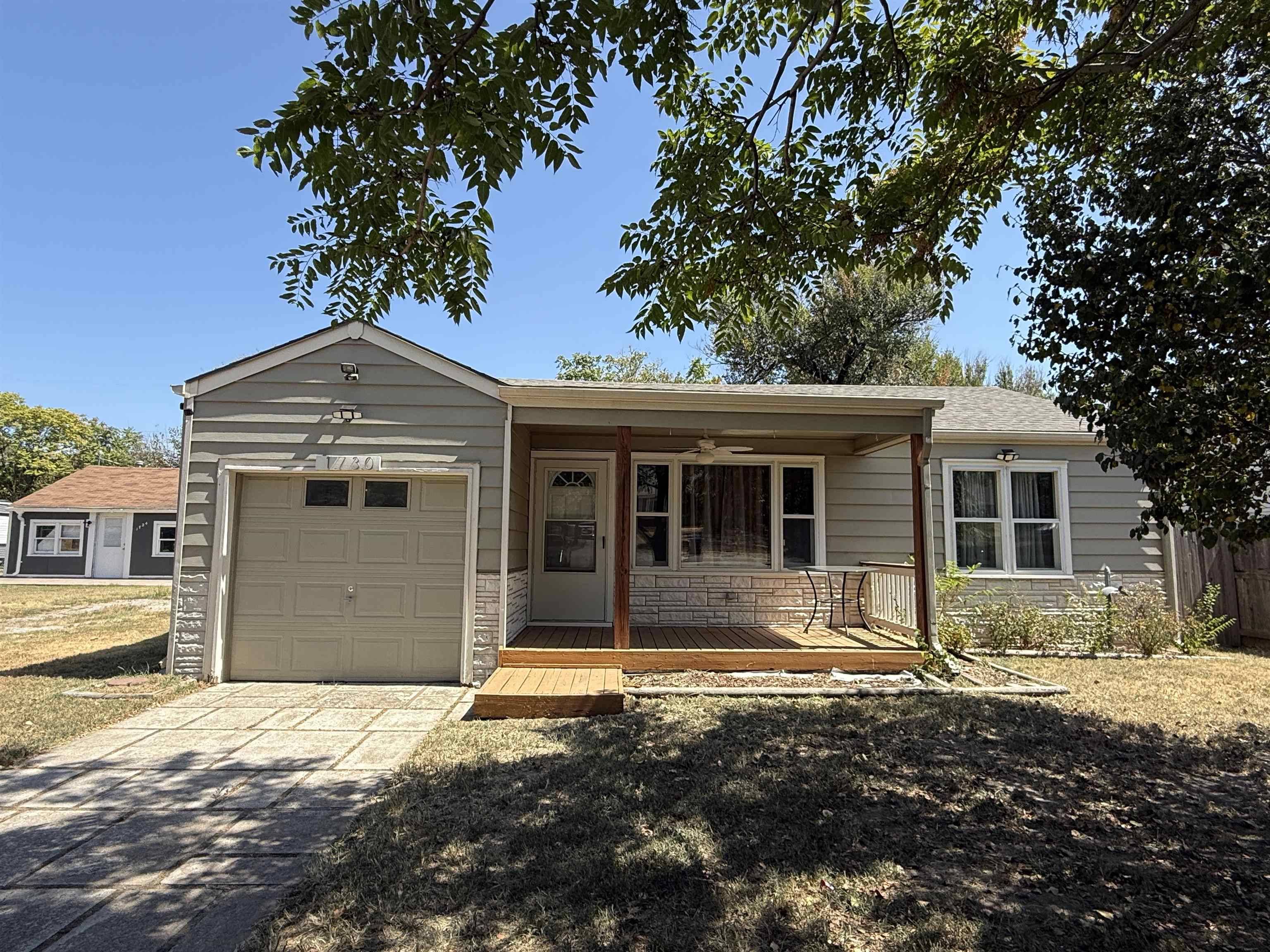 1730 S Dodge Ave, Wichita, KS 67213