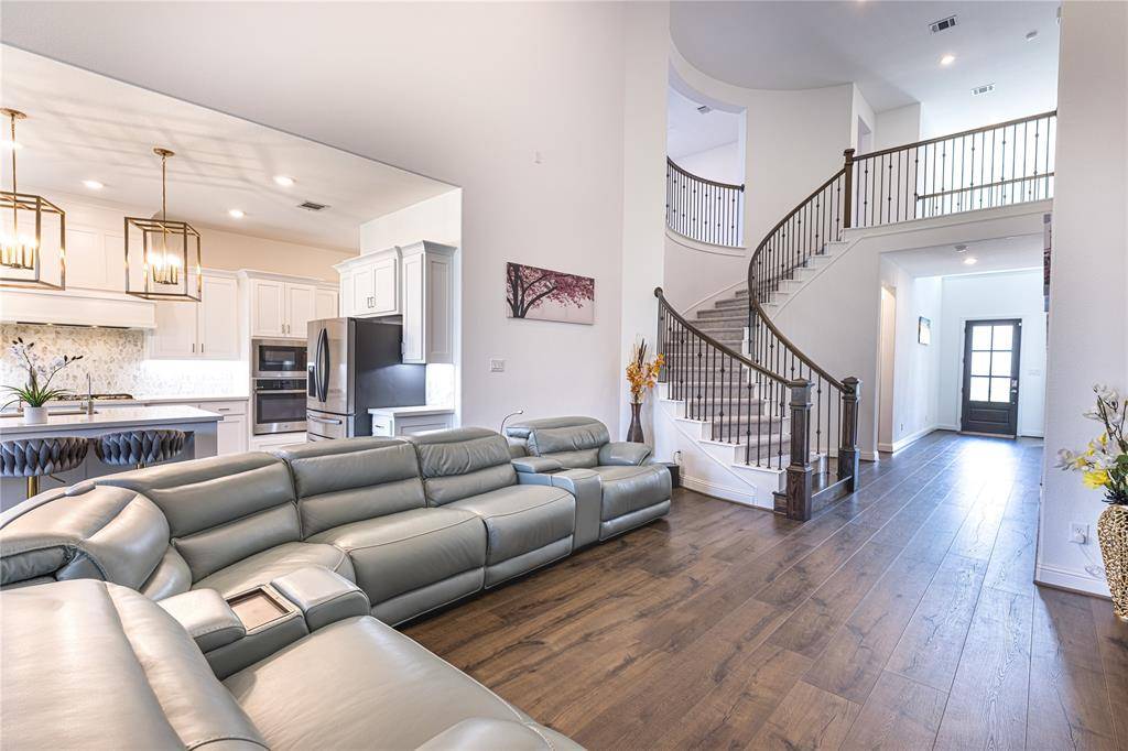 2001 Newton Lane, Mckinney, TX 75071