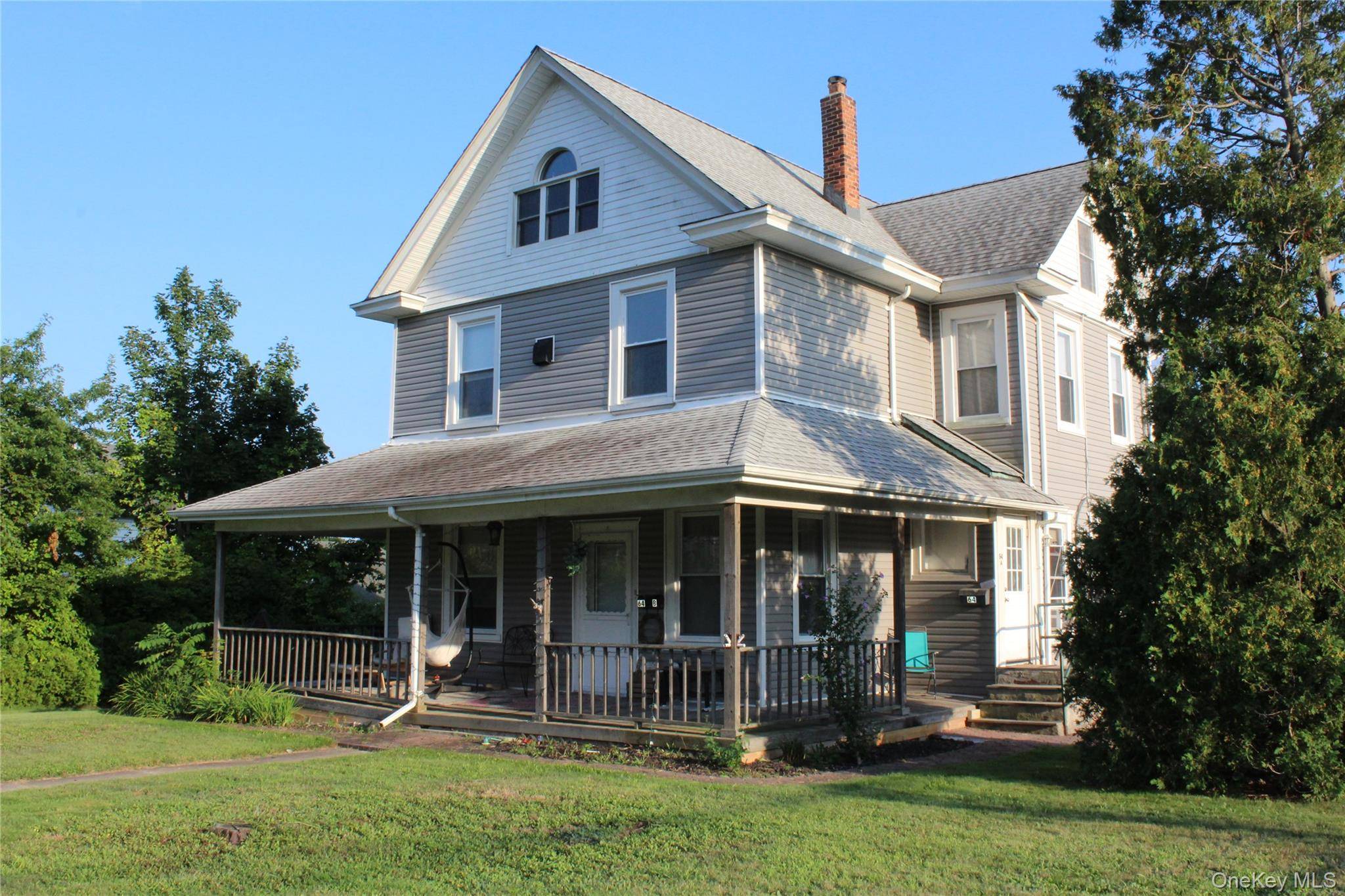64 Old Dock RD, Kings Park, NY 11754