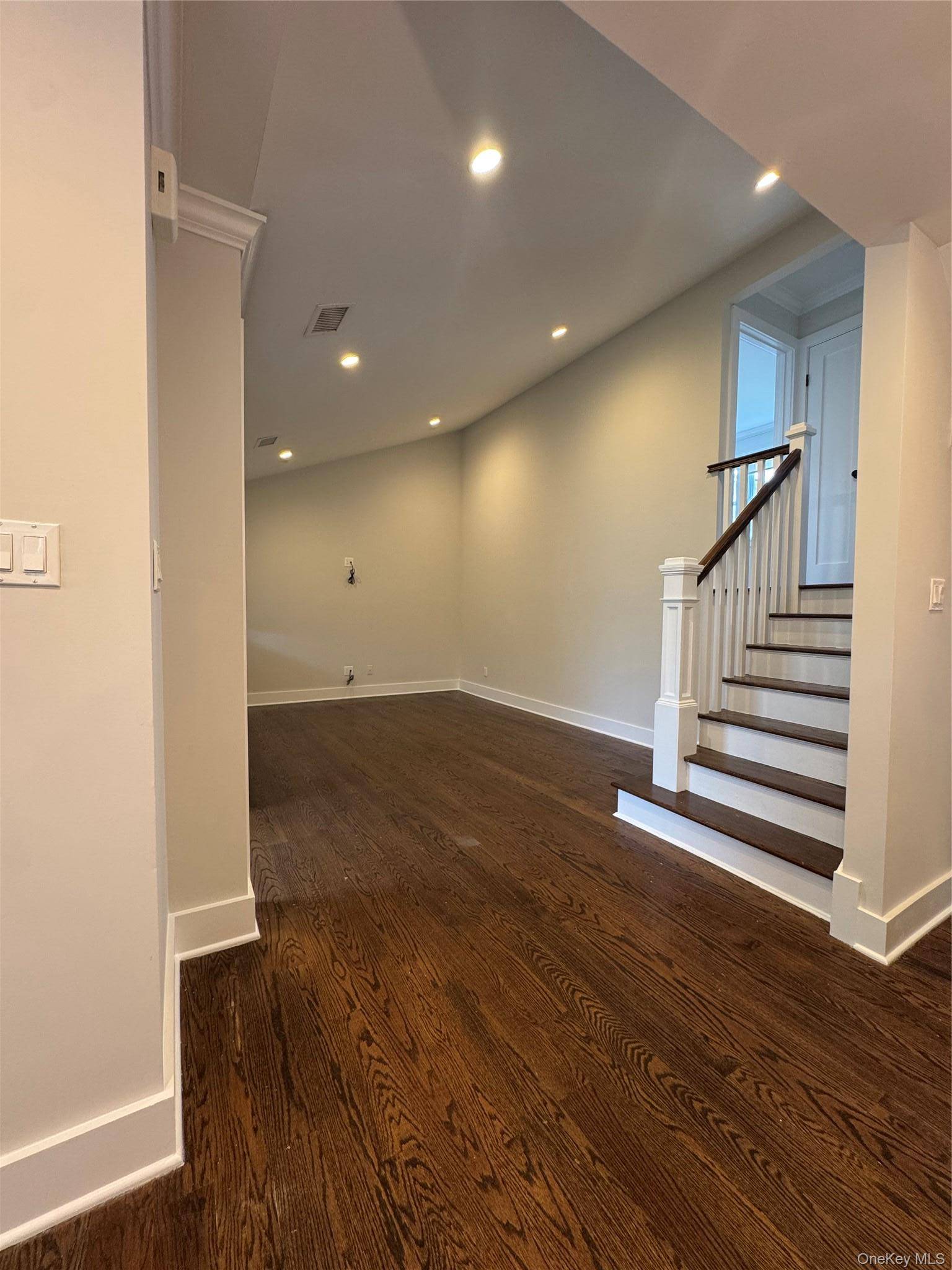 3215 Eastern Pkwy, Baldwin, NY 11510